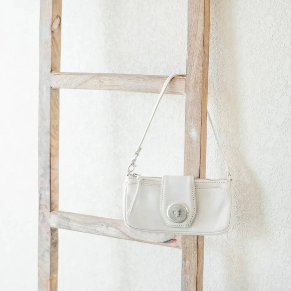 Michael Kors White Shoulder Bag - Picture 2 of 11